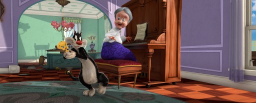 Sylvester the Cat has Tweety Bird in his clutches as Granny looks on in the new Looney Tunes 3D theatrical short I Tawt I Taw a Puddy Tat, debuting in theaters on November 18, in conjunction with Warner Bros. Pictures’ release of Happy Feet Two. (Photo Credit: © Warner Bros. Entertainment Inc. All Rights Reserved)