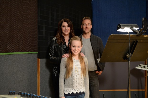 James Van Der Beek, Lauren Graham & Isabella Crovetti Star in Vampirina